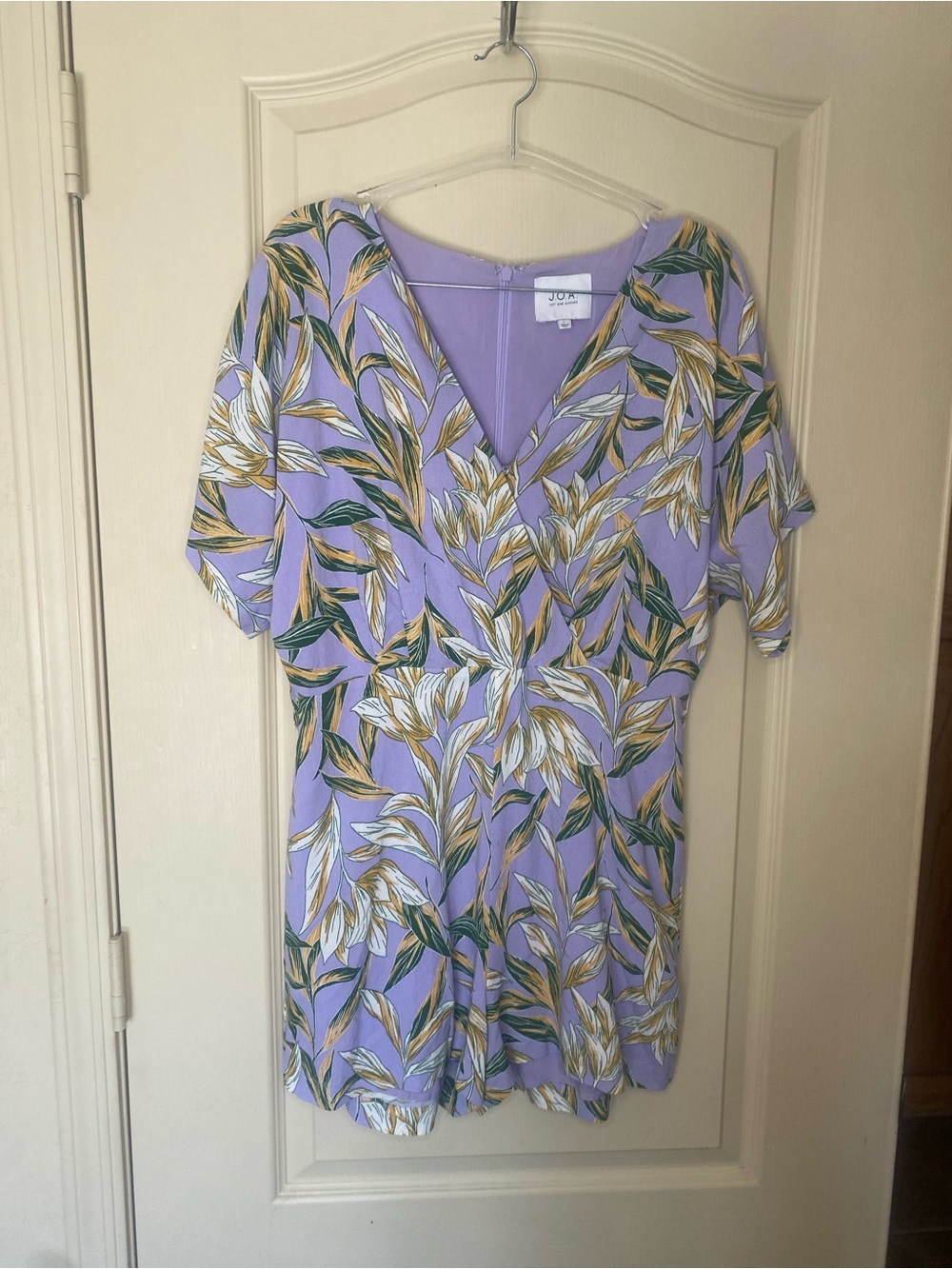 J.O.A. Purple Floral Romper | Fully Lined | Size Large | Tropical Print - Picture 2 of 7